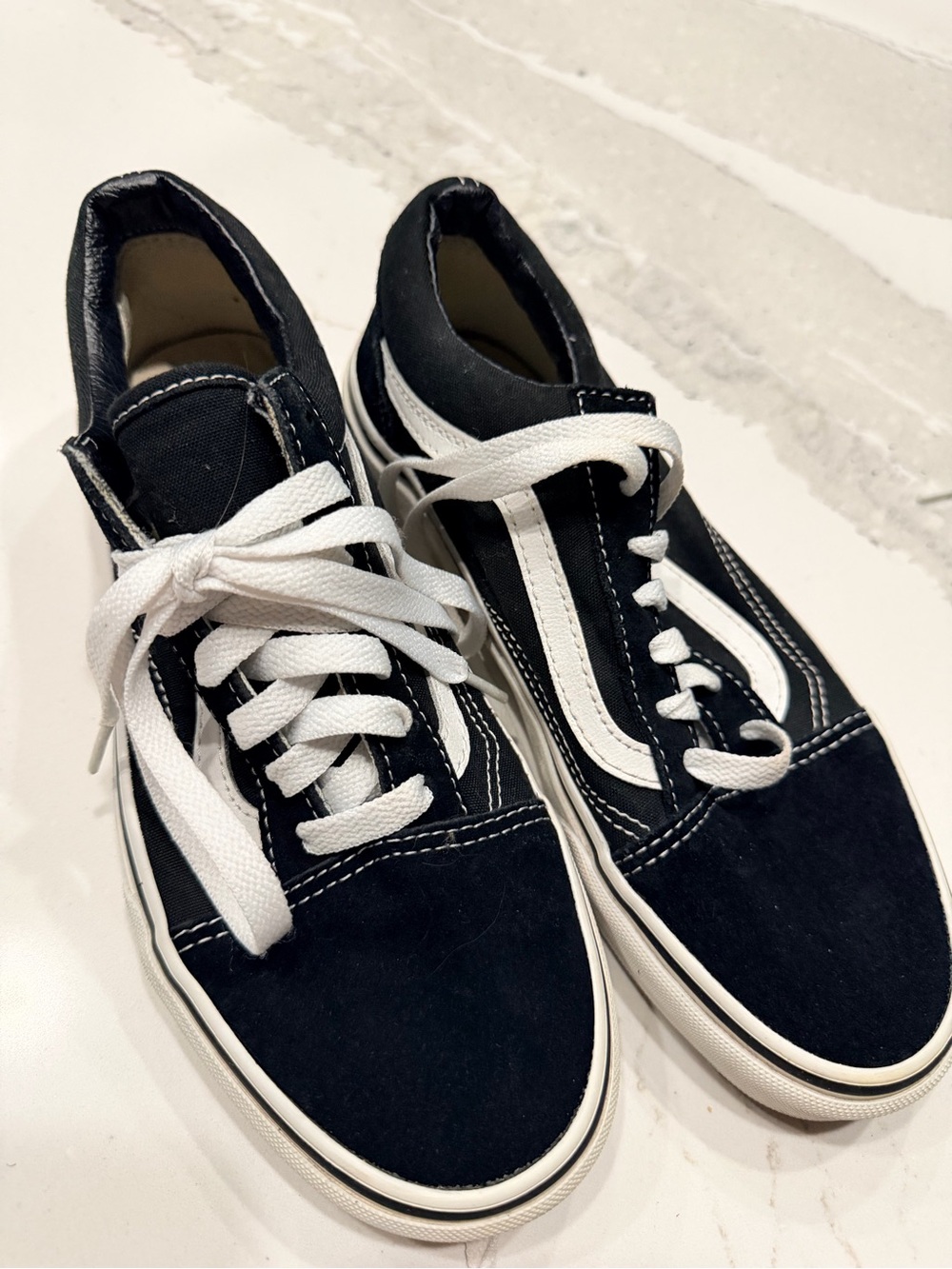Vans Classic Unisex Black and White Skate Shoes - Canvas Low Top